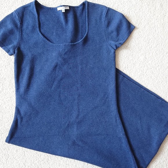 Stretchy Knit Bodycon Dress - Picture 3 of 10